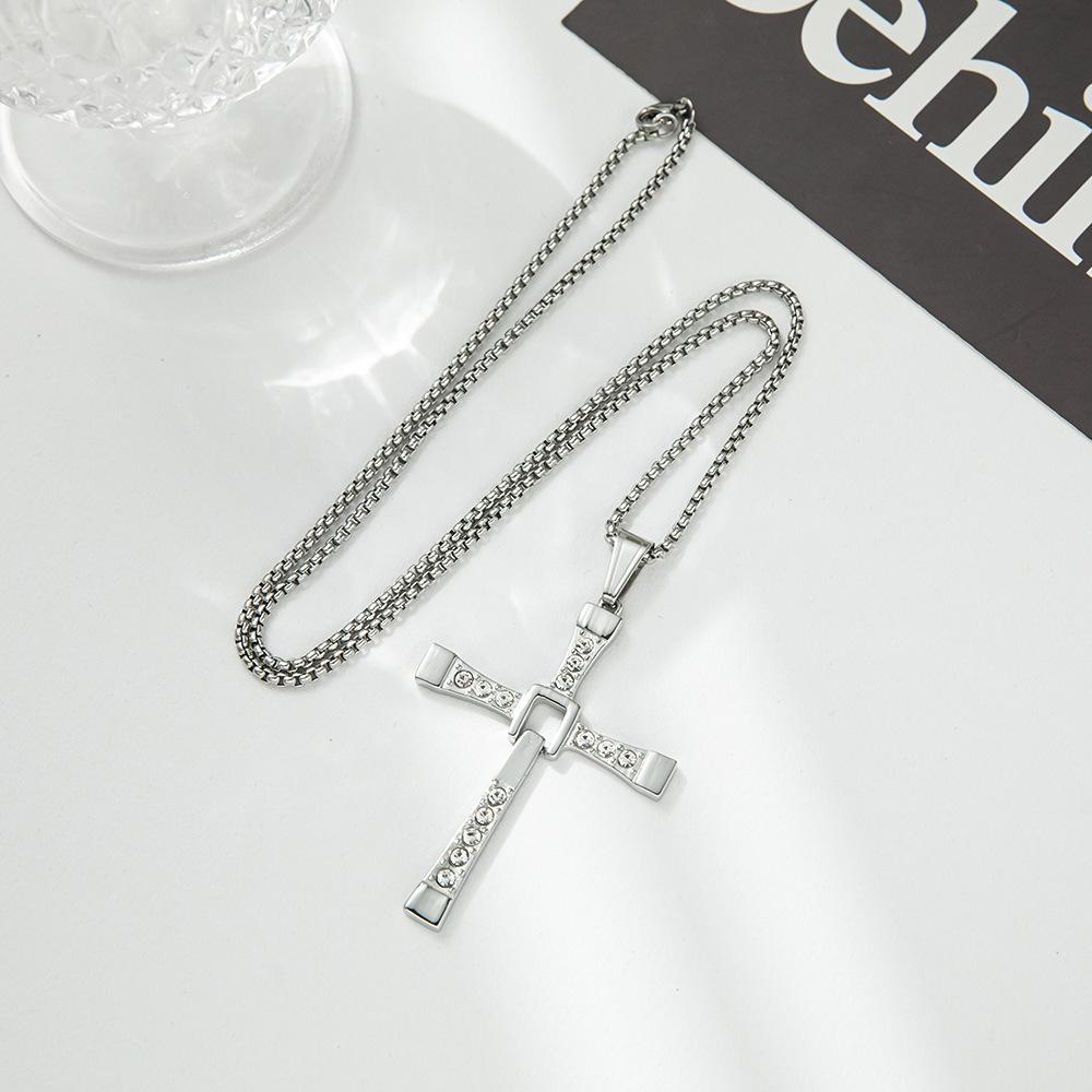 Colier Cruce XL Stil Urban