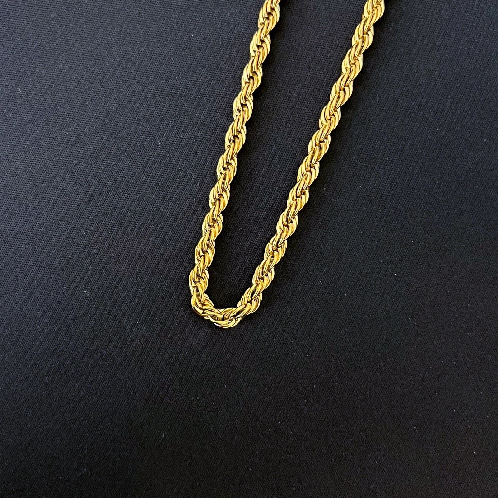 Colier Gold Twist 5 mm din oțel inoxidabil